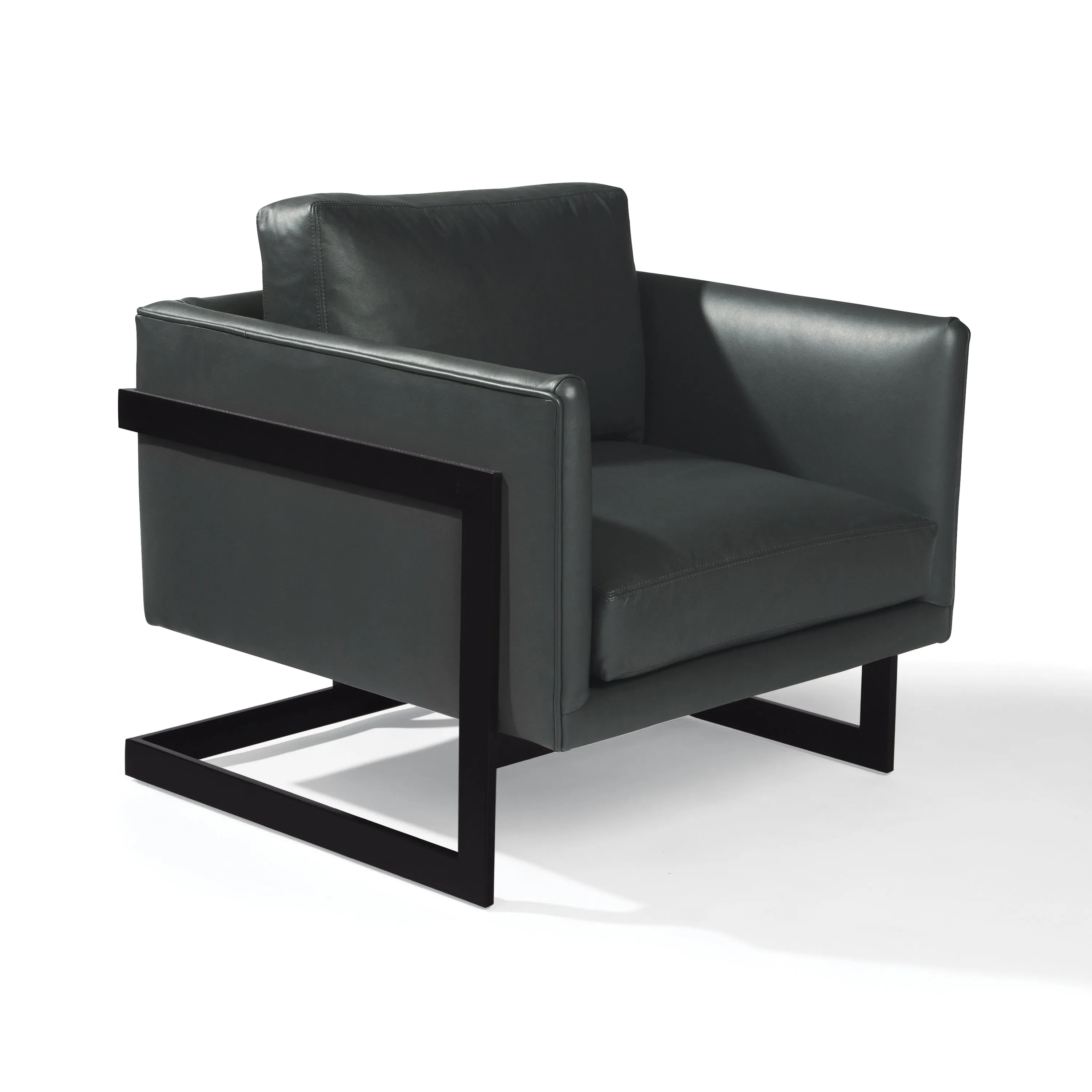 989 Design Classic Lounge Chair