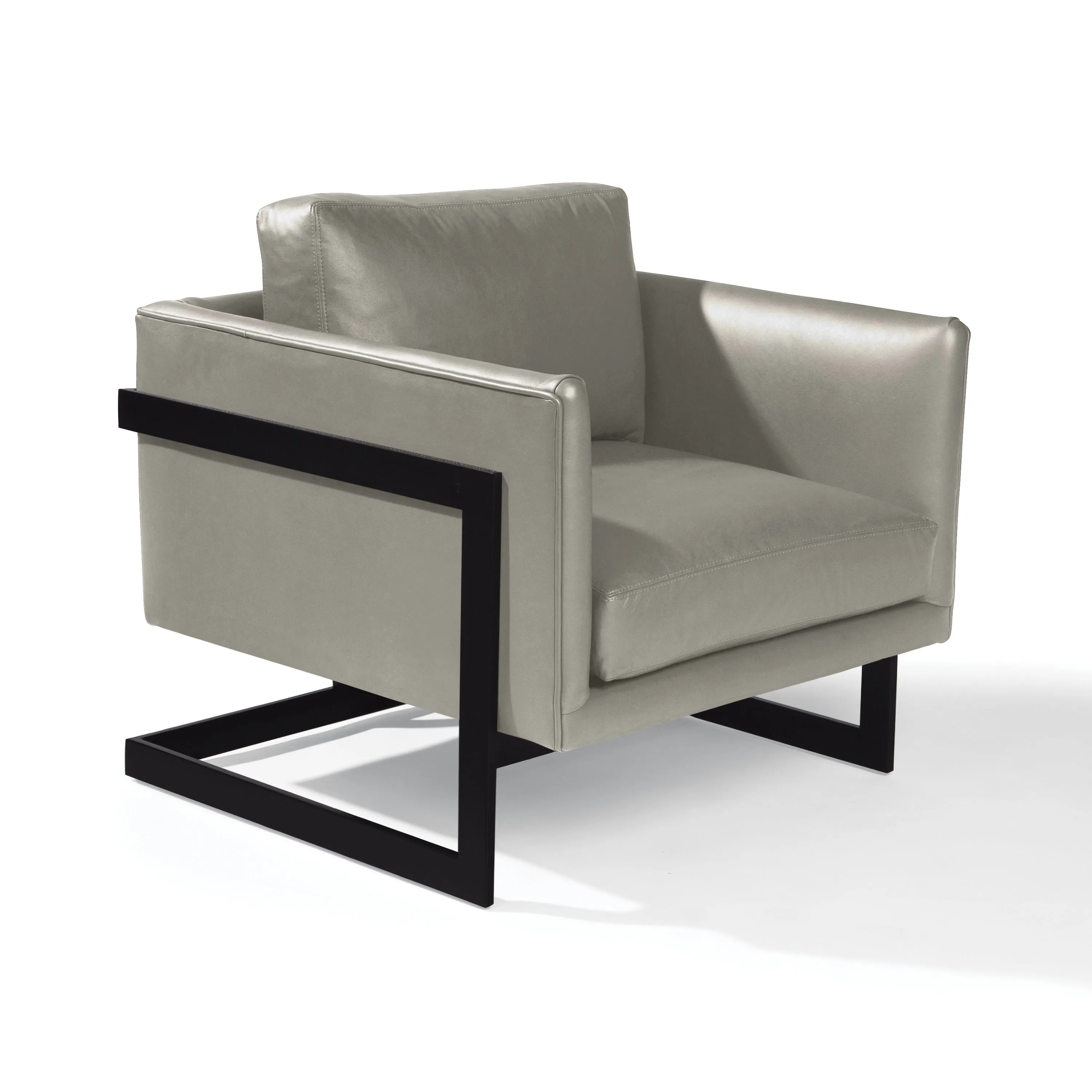 989 Design Classic Lounge Chair