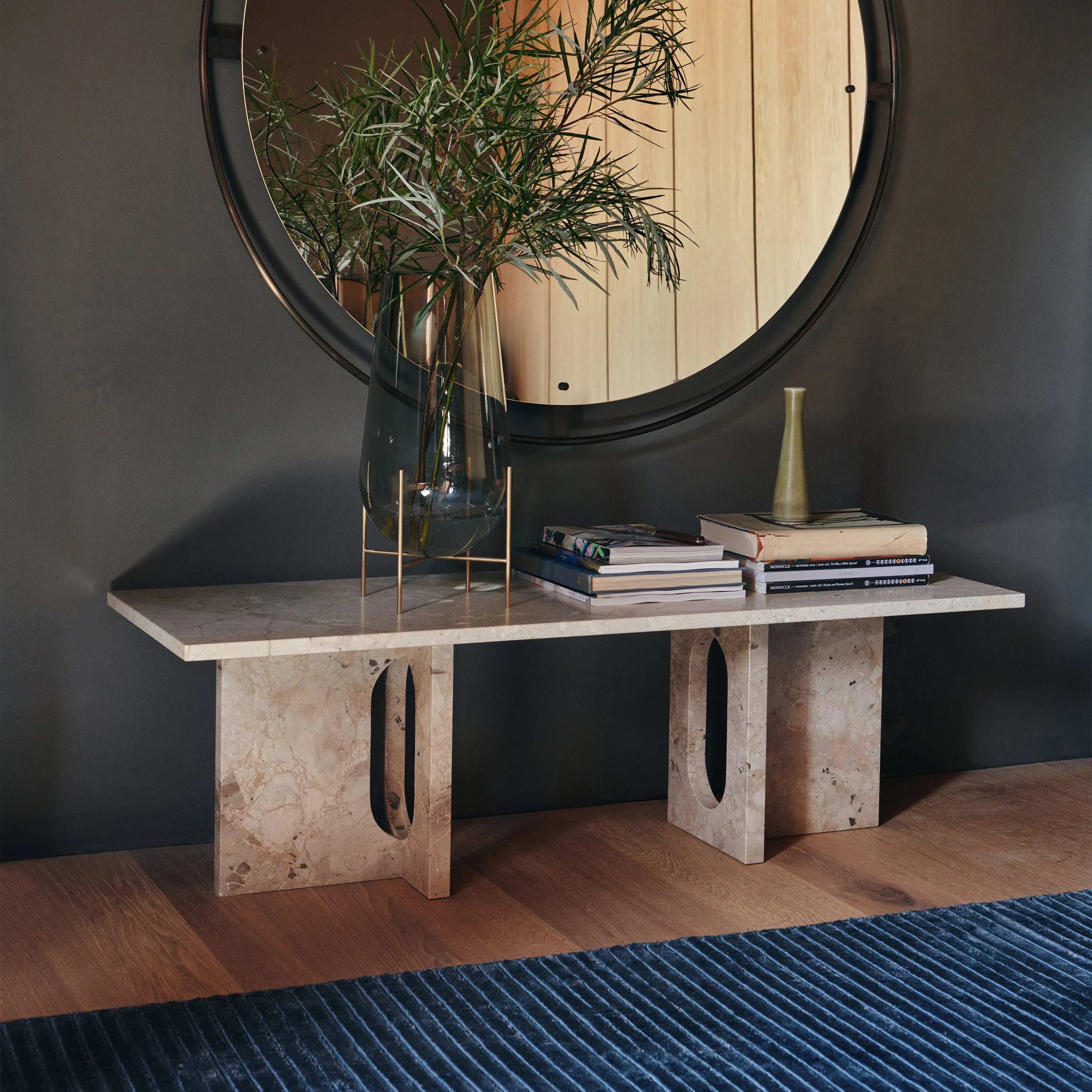 Androgyne Lounge Table
