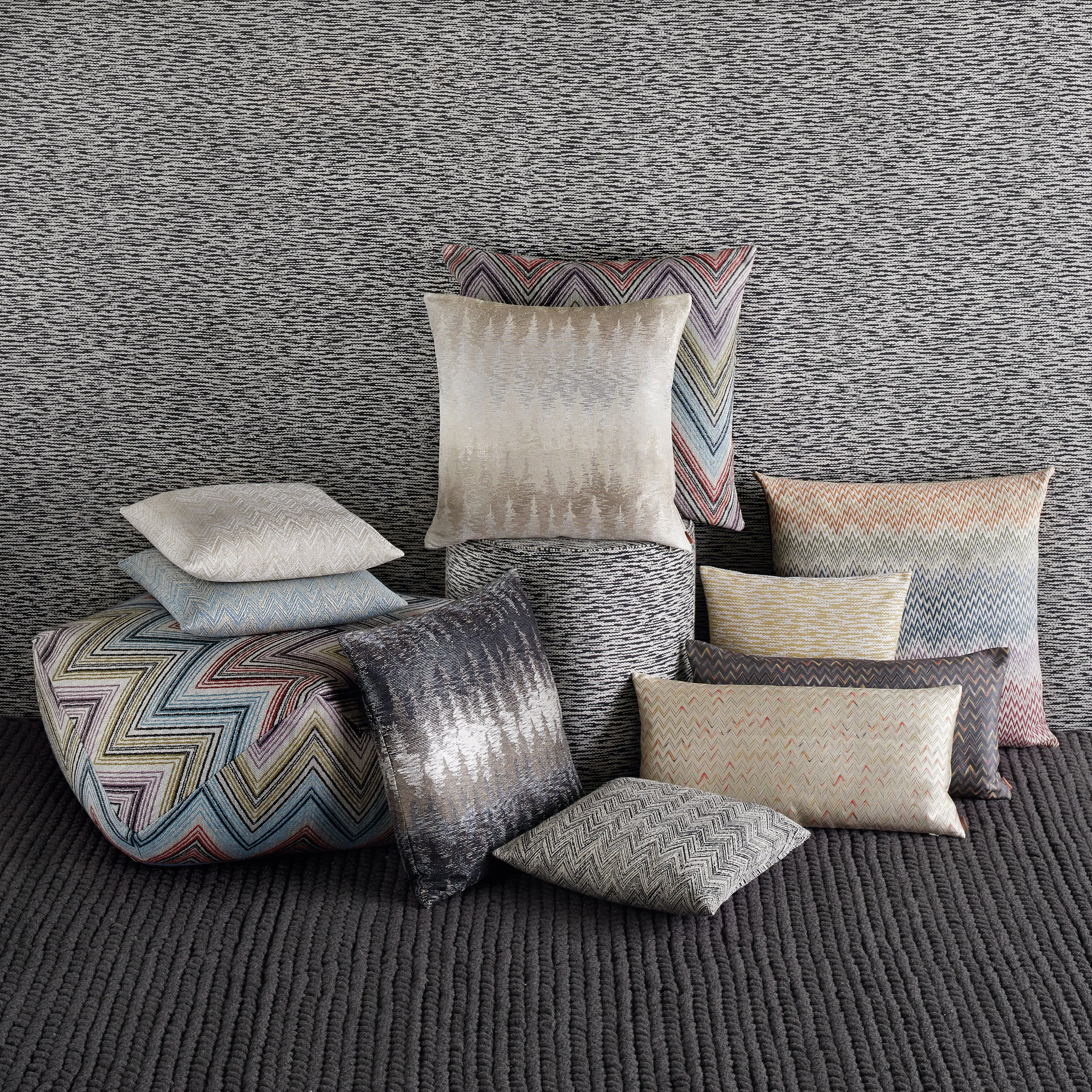 Arras Throw Pillow