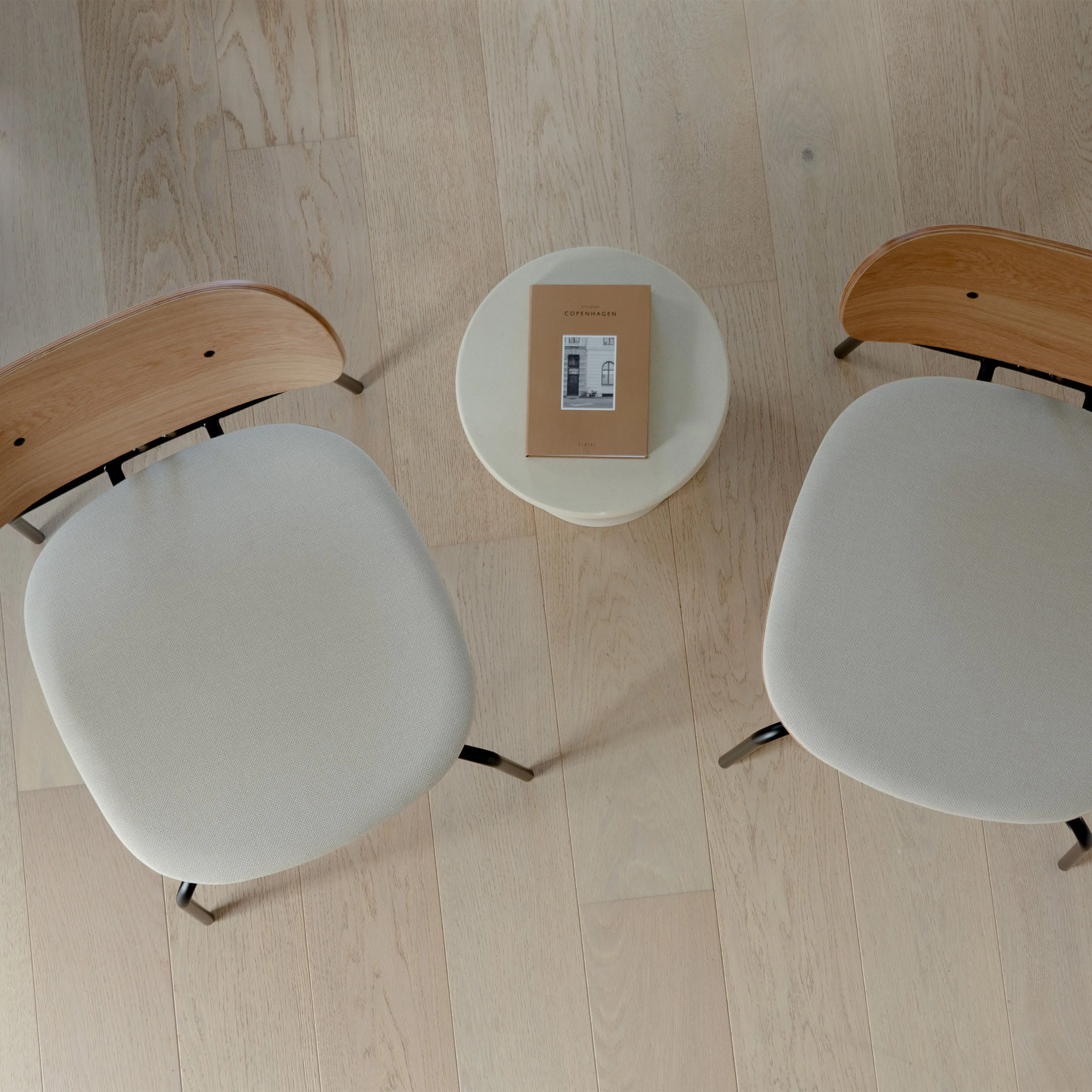 Curious Lounge Chair