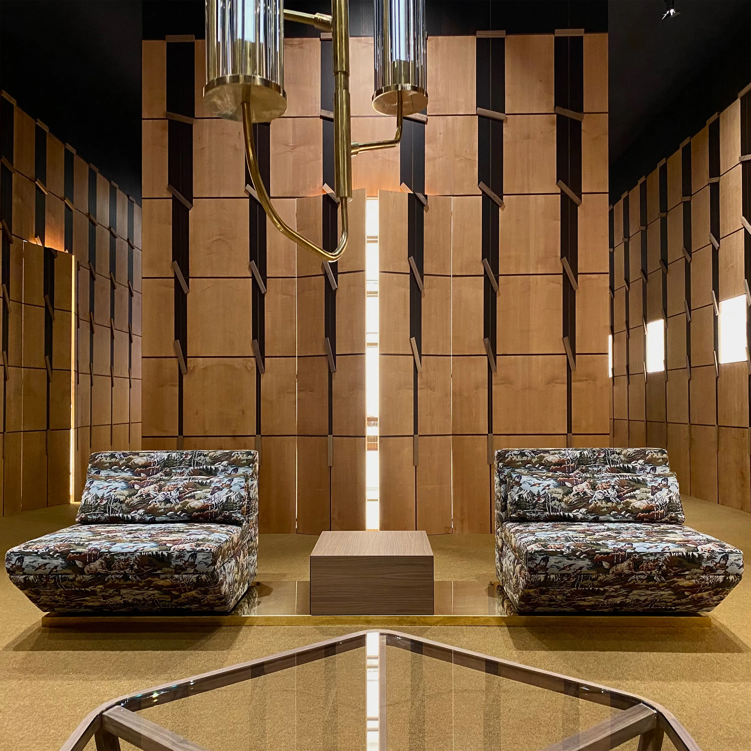 Dialogo Modular Sofa with Small Table