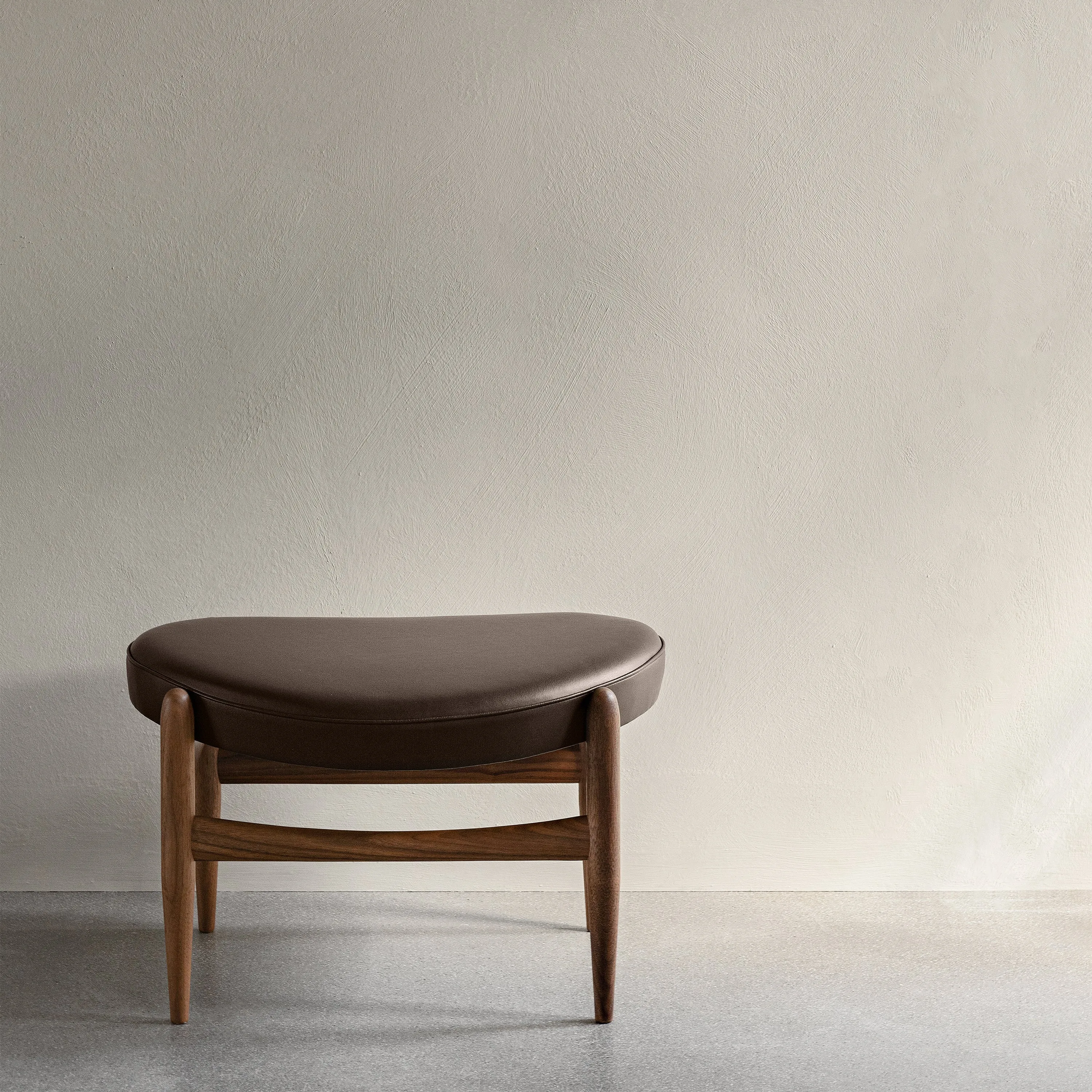 Elizabeth Lounge Chair