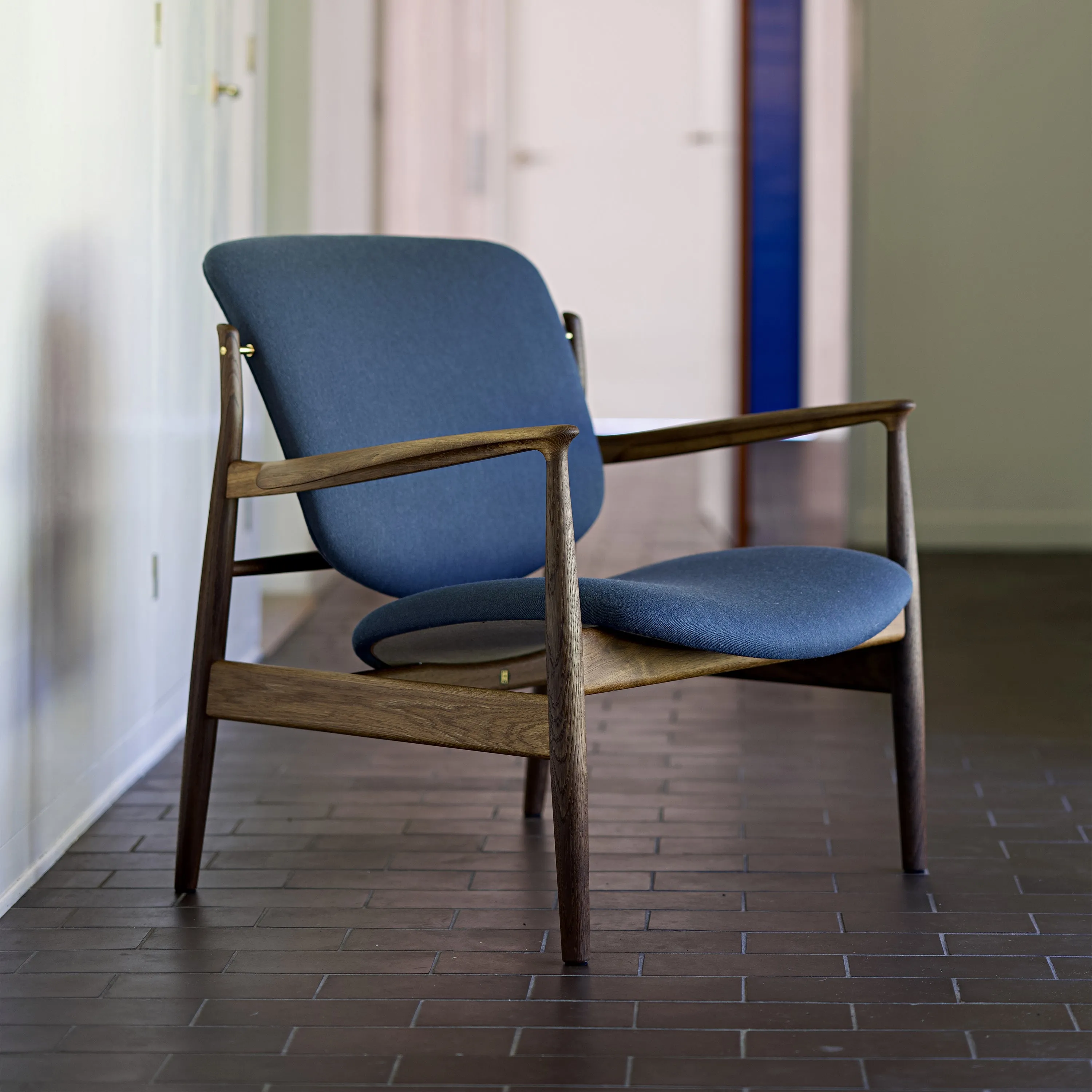 France Lounge Chair