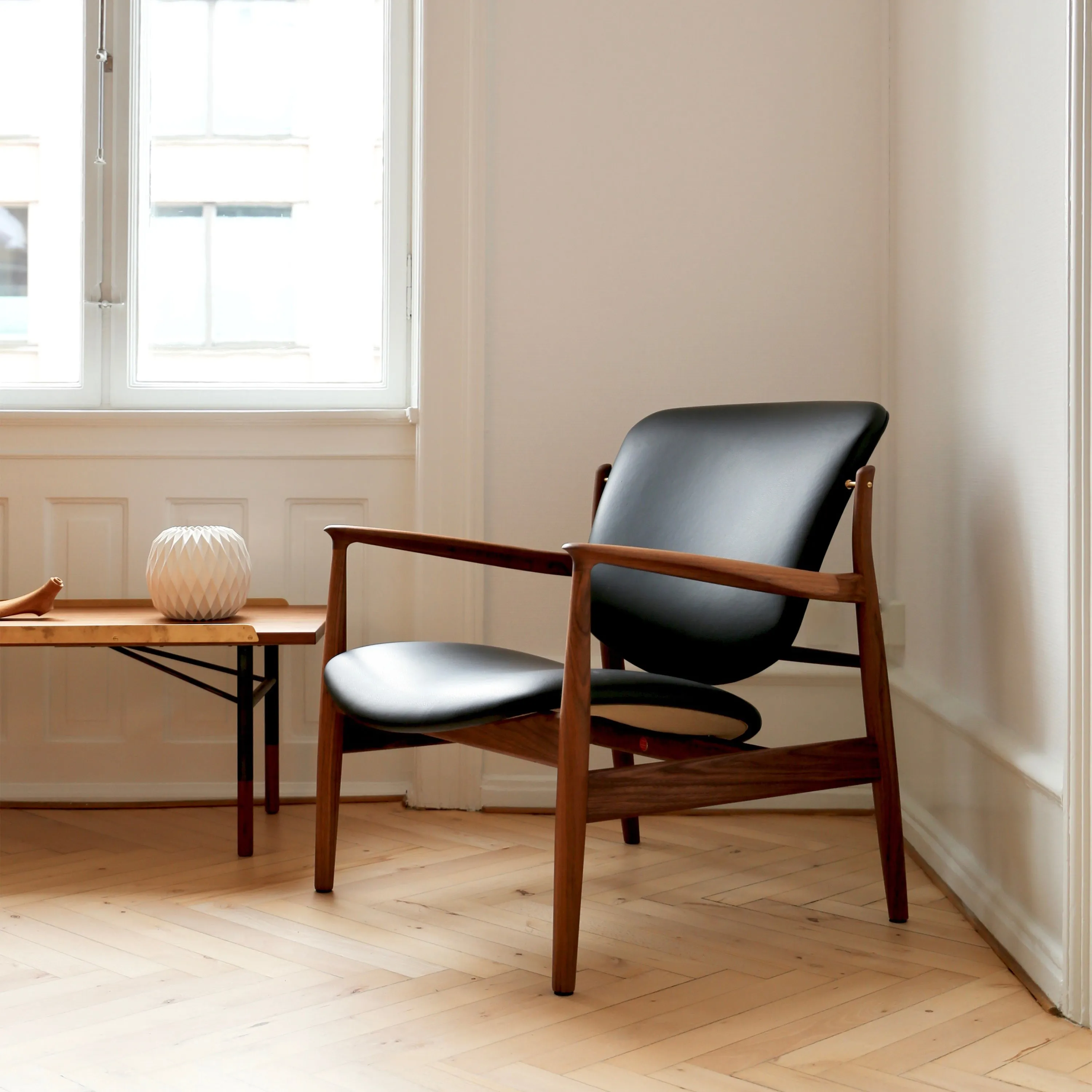 France Lounge Chair