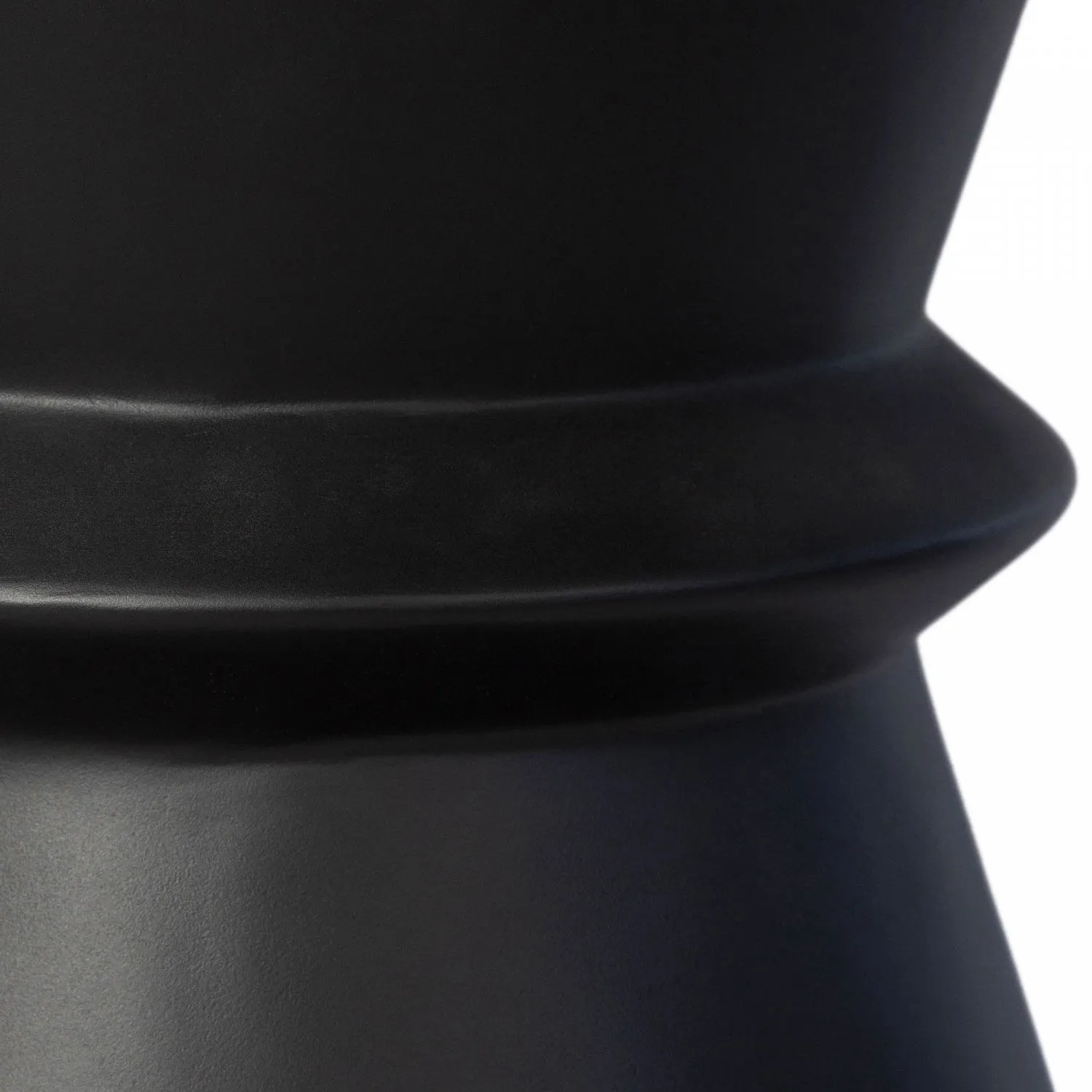 Gavrin Hourglass Side Table - Black
