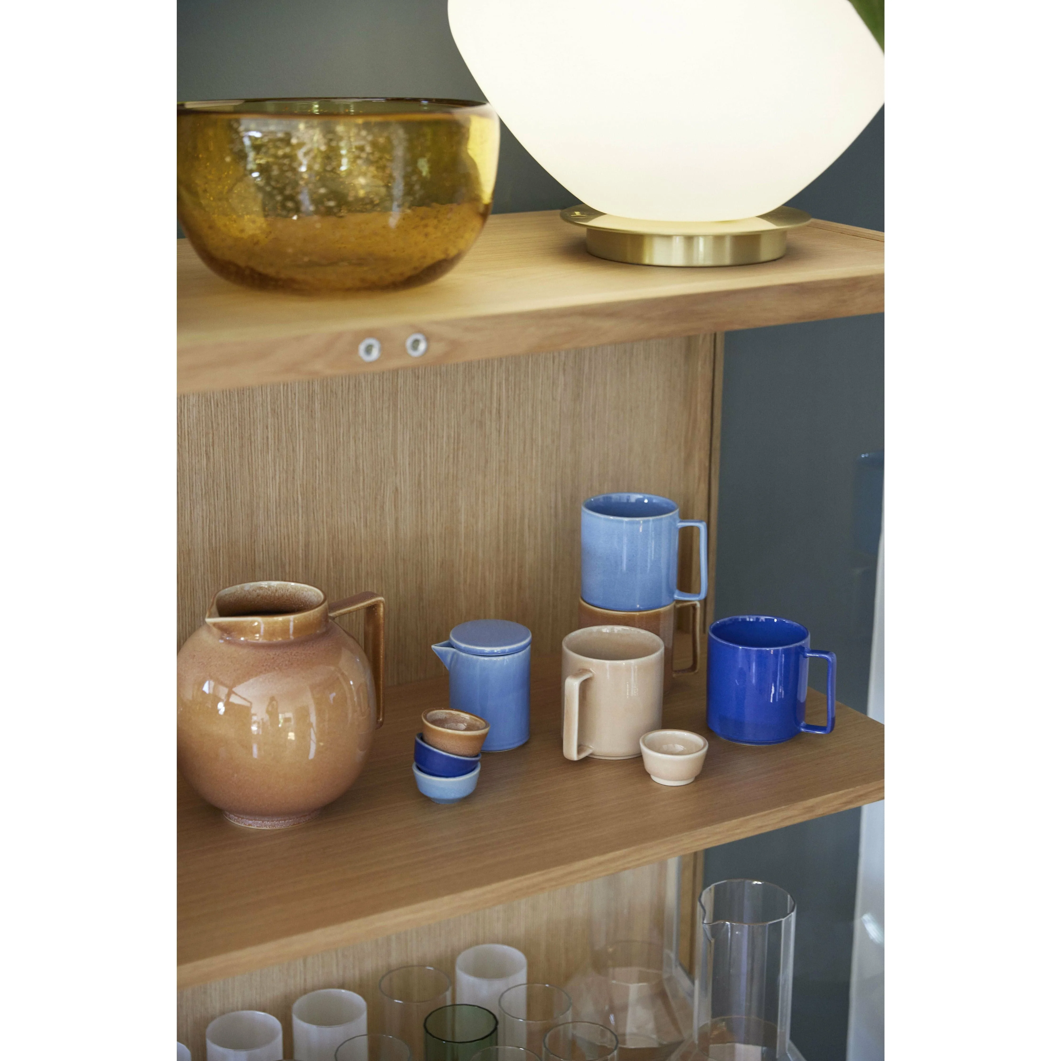 Hbsch Panorama Display Cabinet Natural, Large