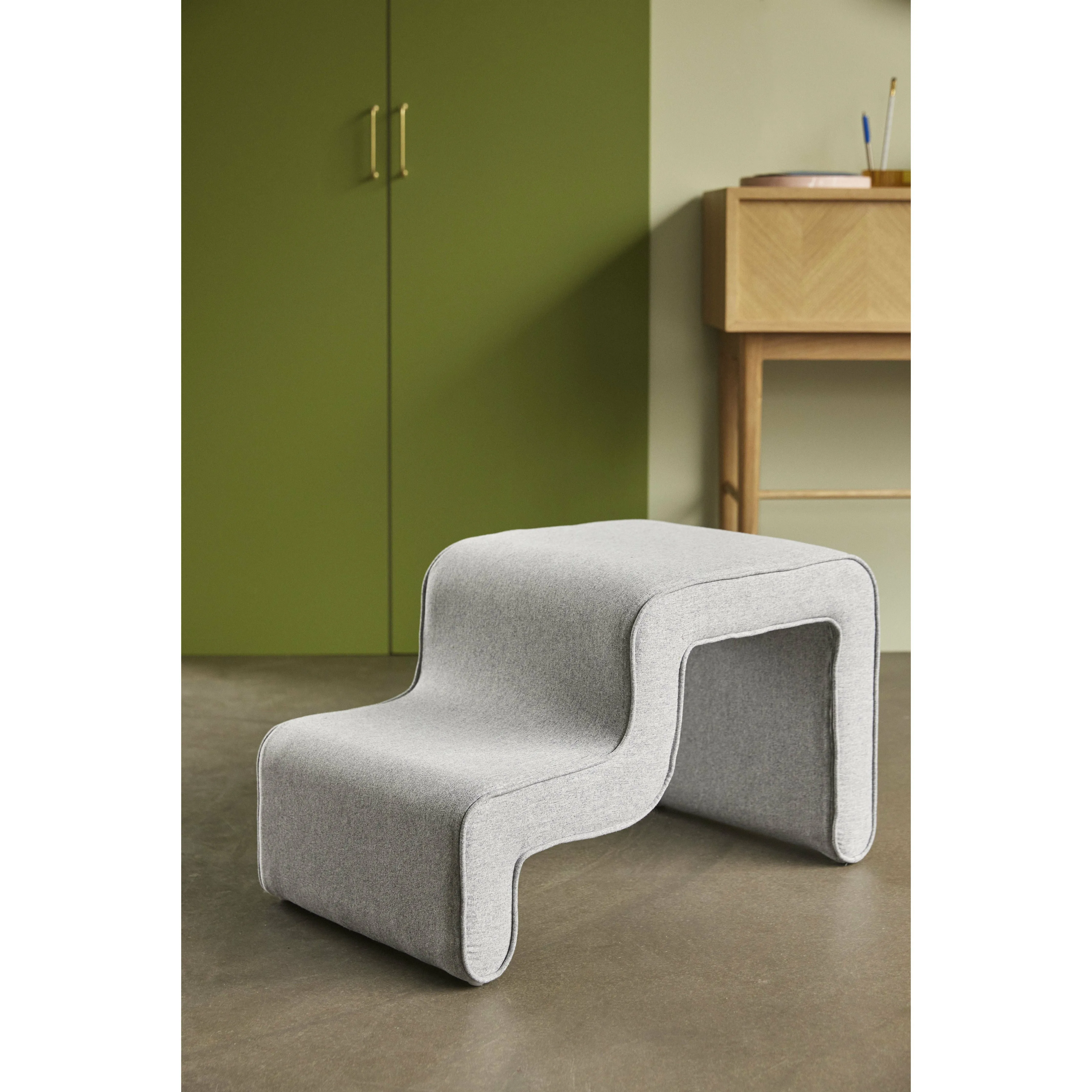 Hübsch Wave Pouf Polyester Grey
