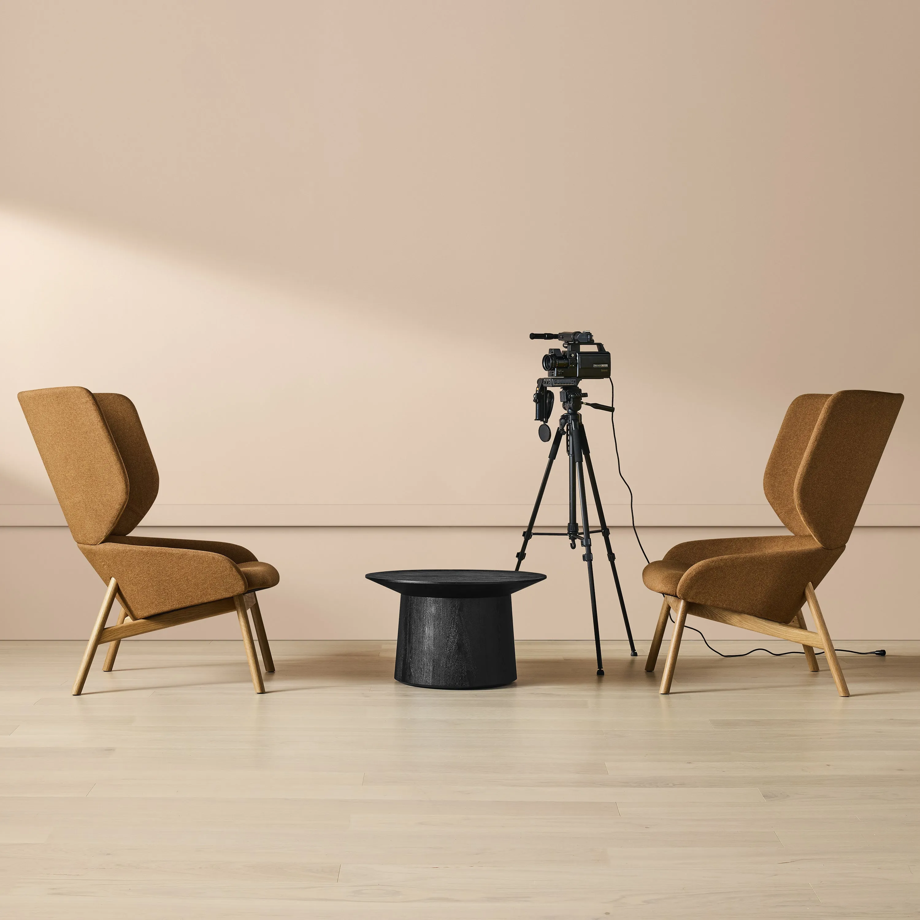 Heads Up Lounge Chair