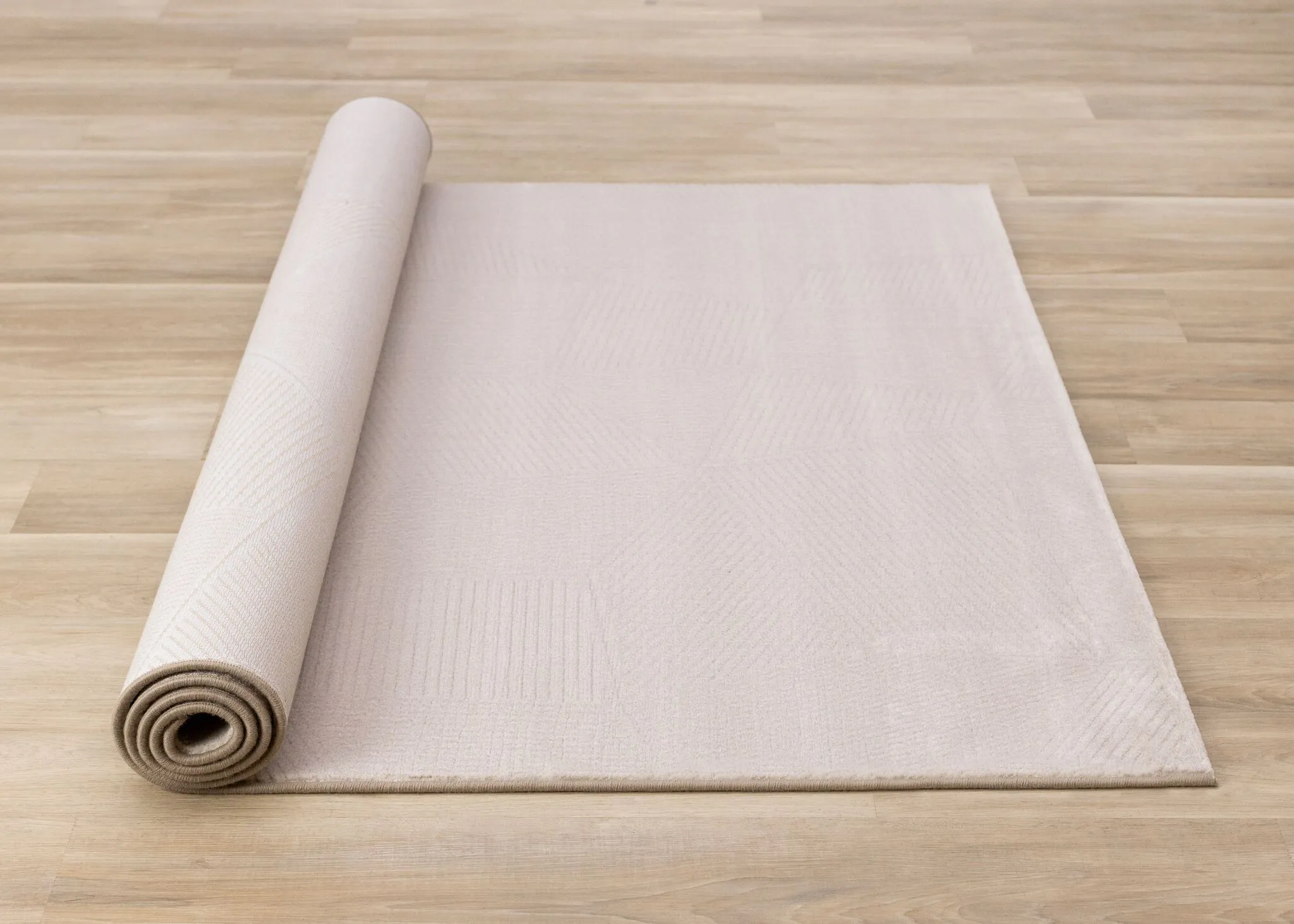 Himalaya 7'10" x 10'10" Striped Geometic Shape Area Rug - Taupe