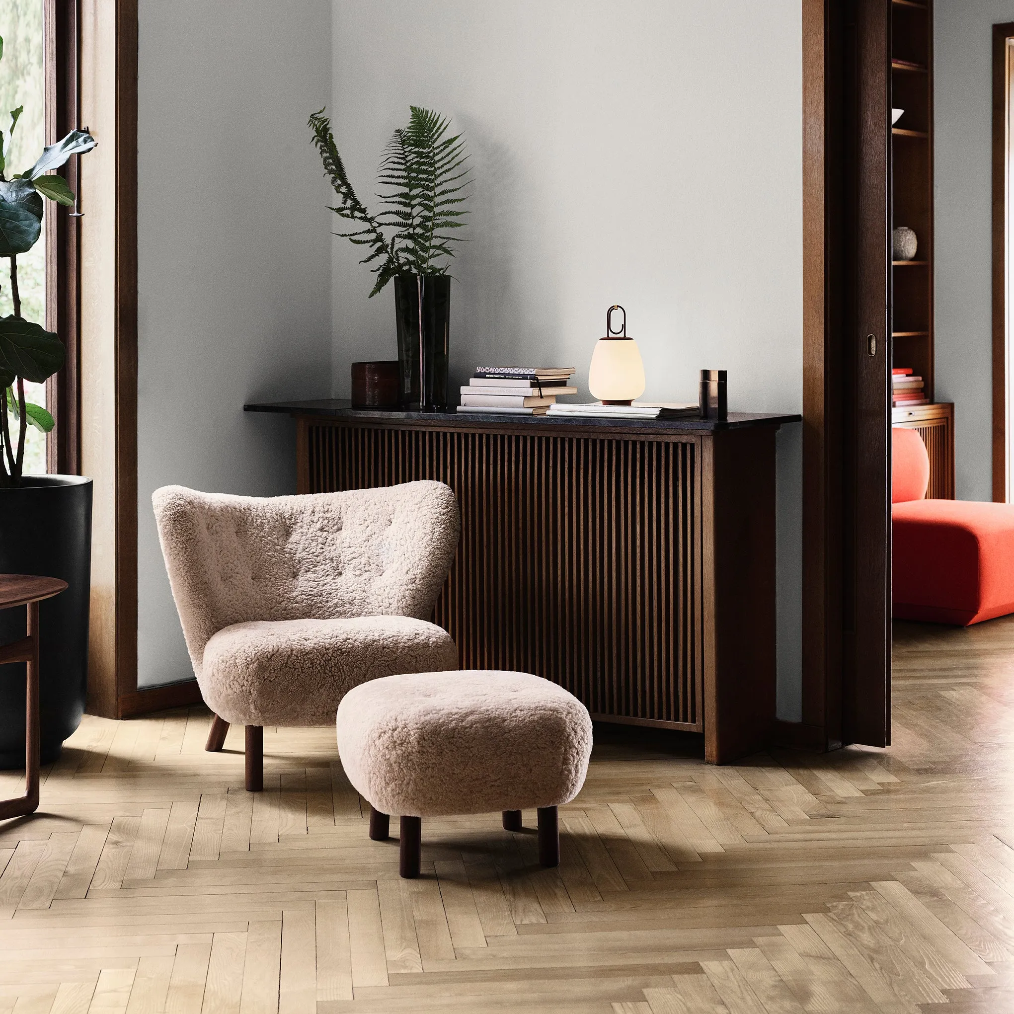 Little Petra Lounge Chair
