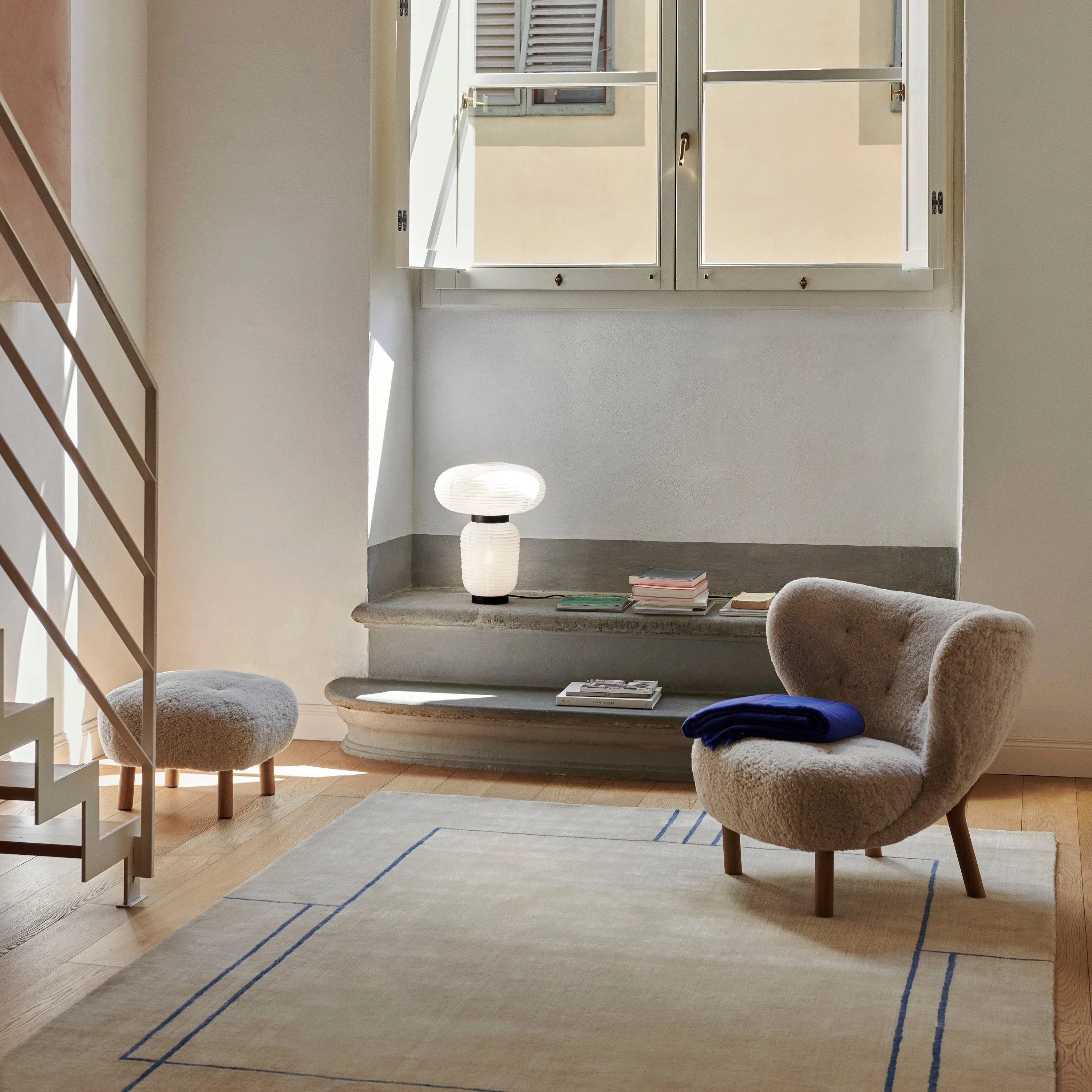 Little Petra Lounge Chair