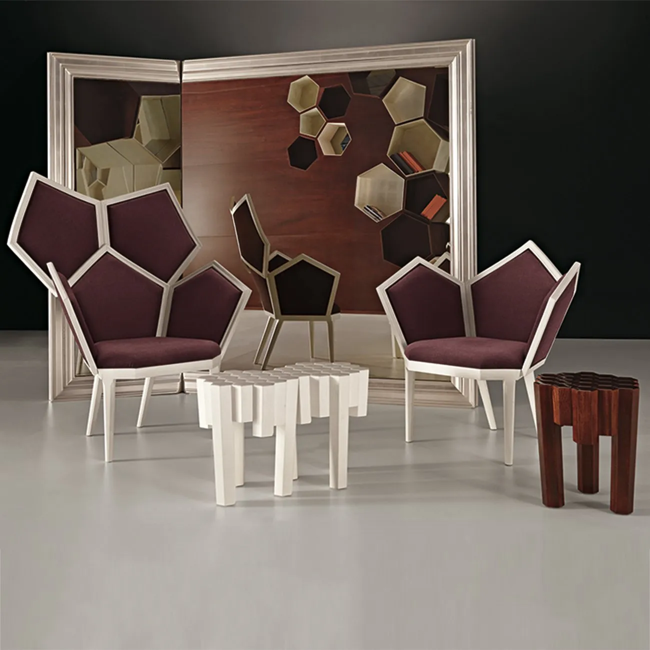 Lui 5A Upholstered Lounge Chair