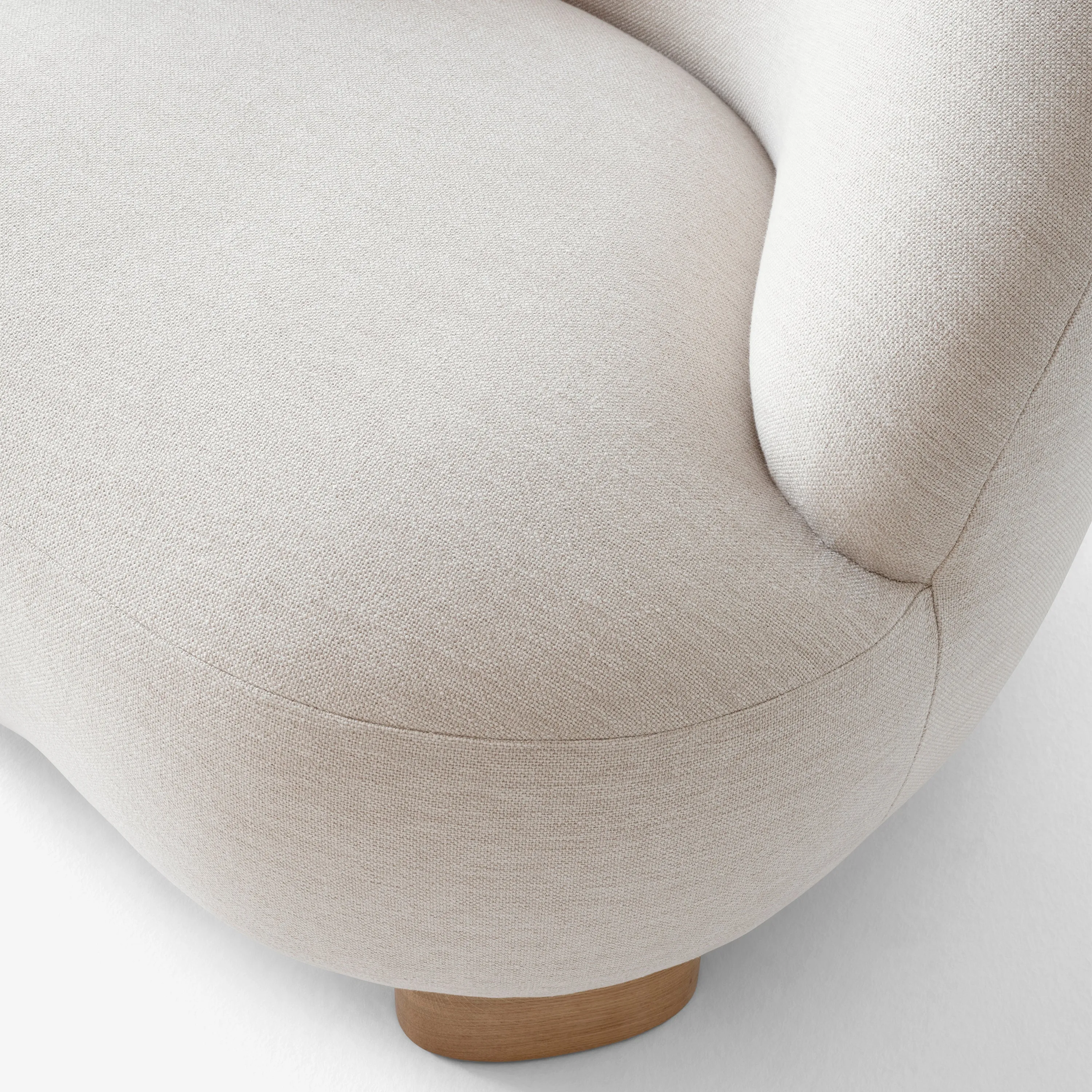 Margas Lounge Chair