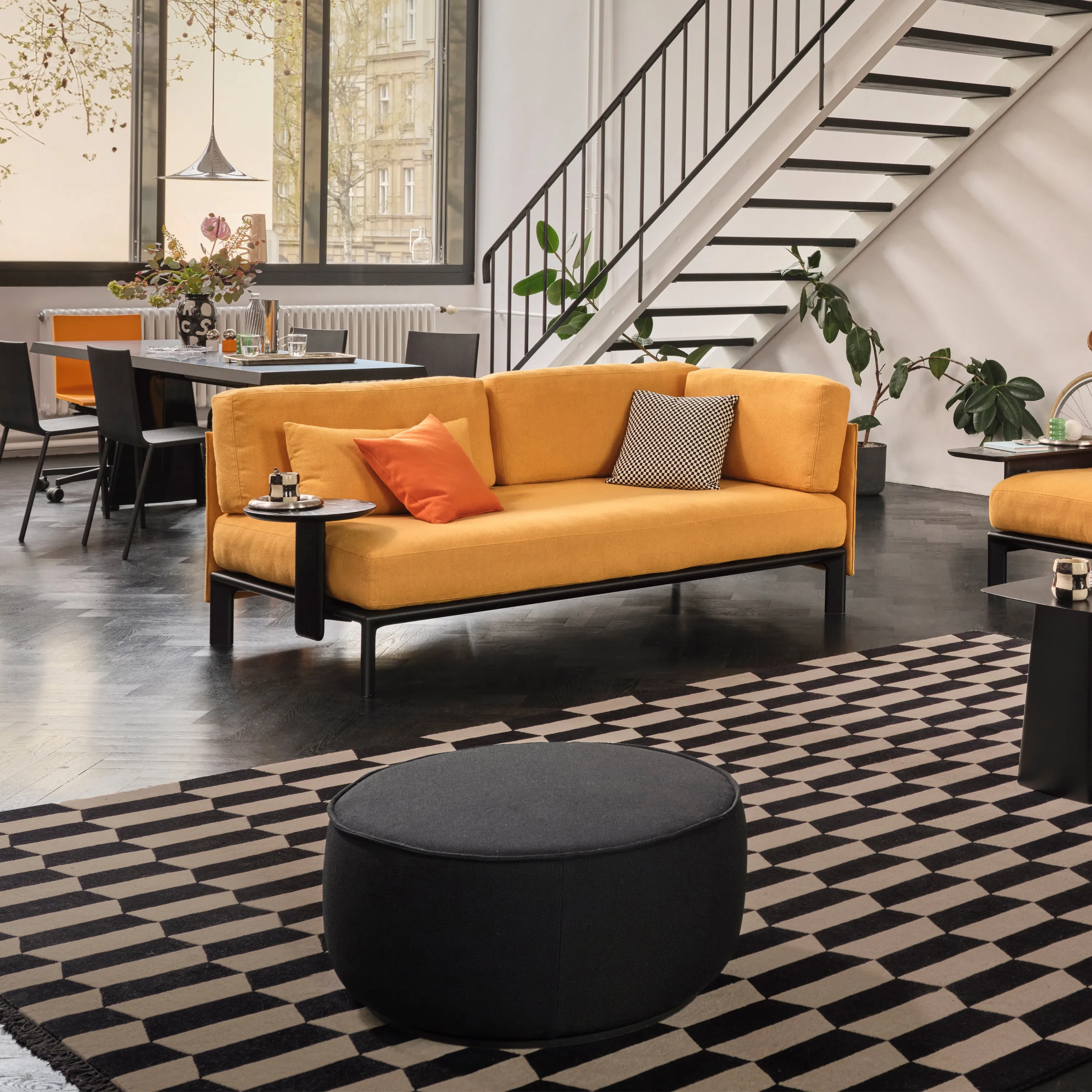 Mariposa Ottoman