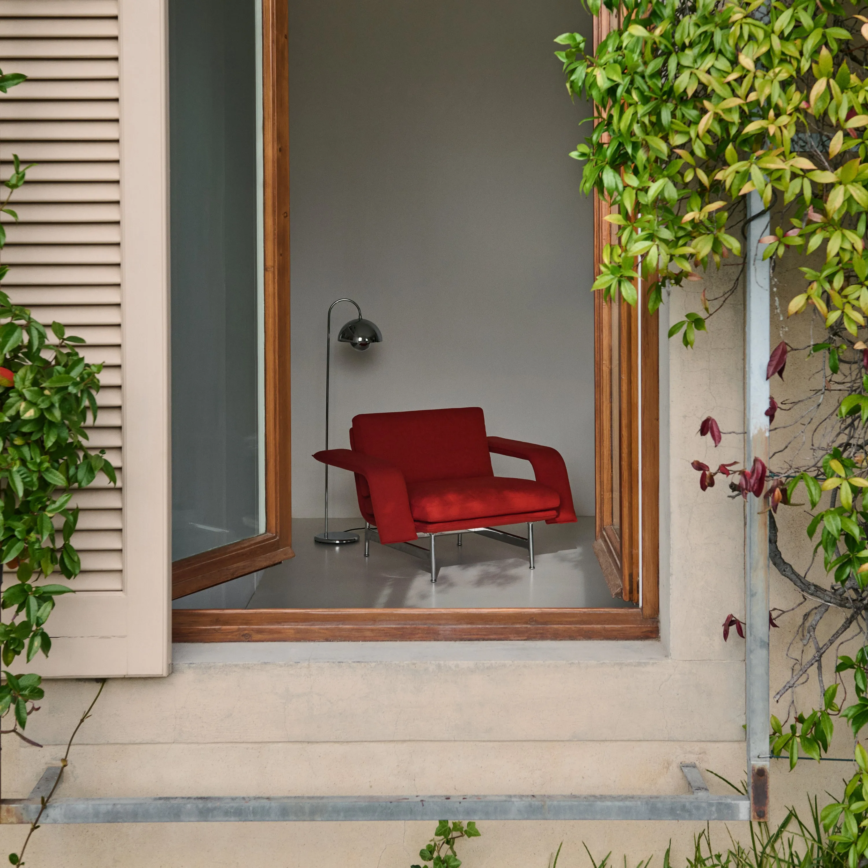 Meantime Lounge Chair