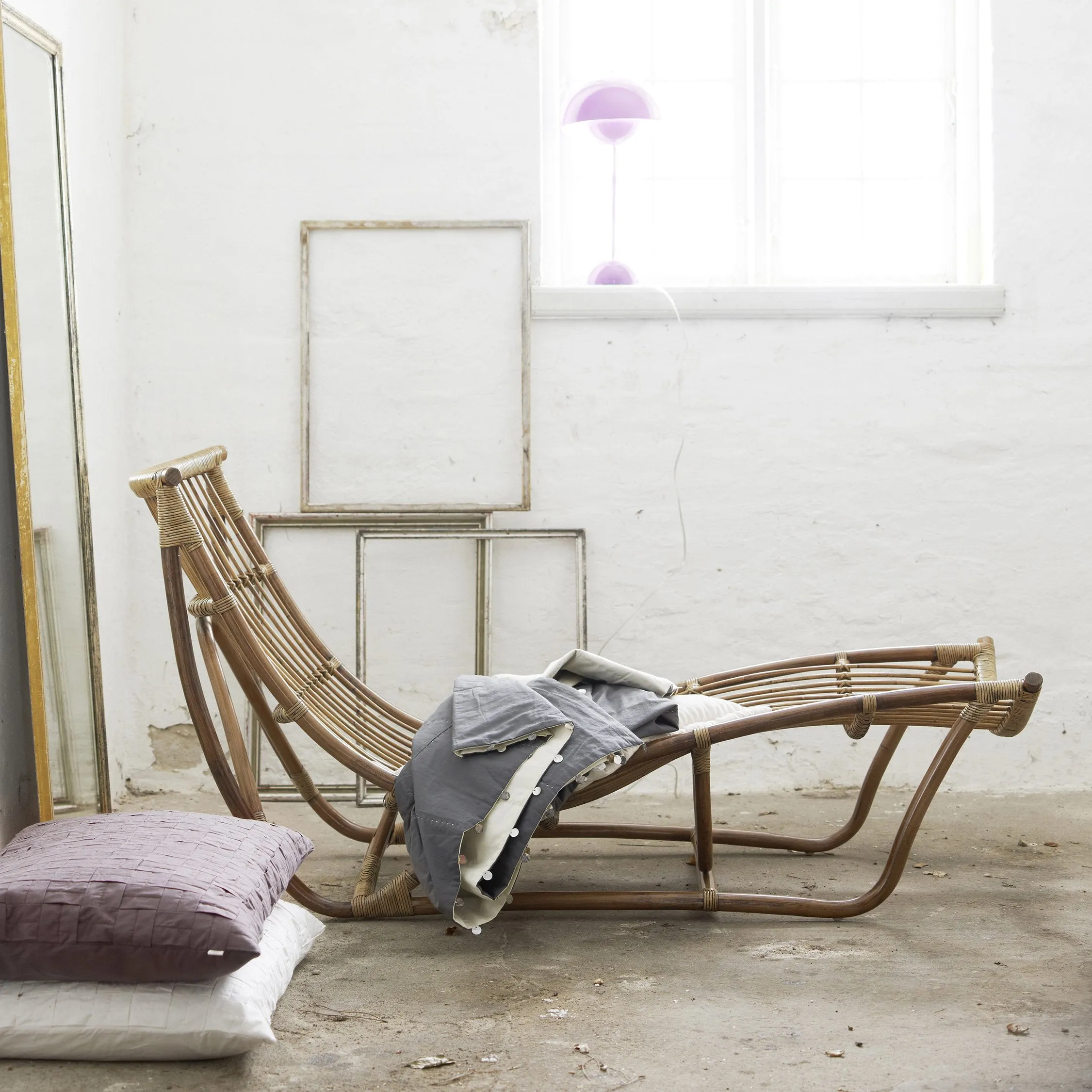 Michelangelo Chaise Lounge