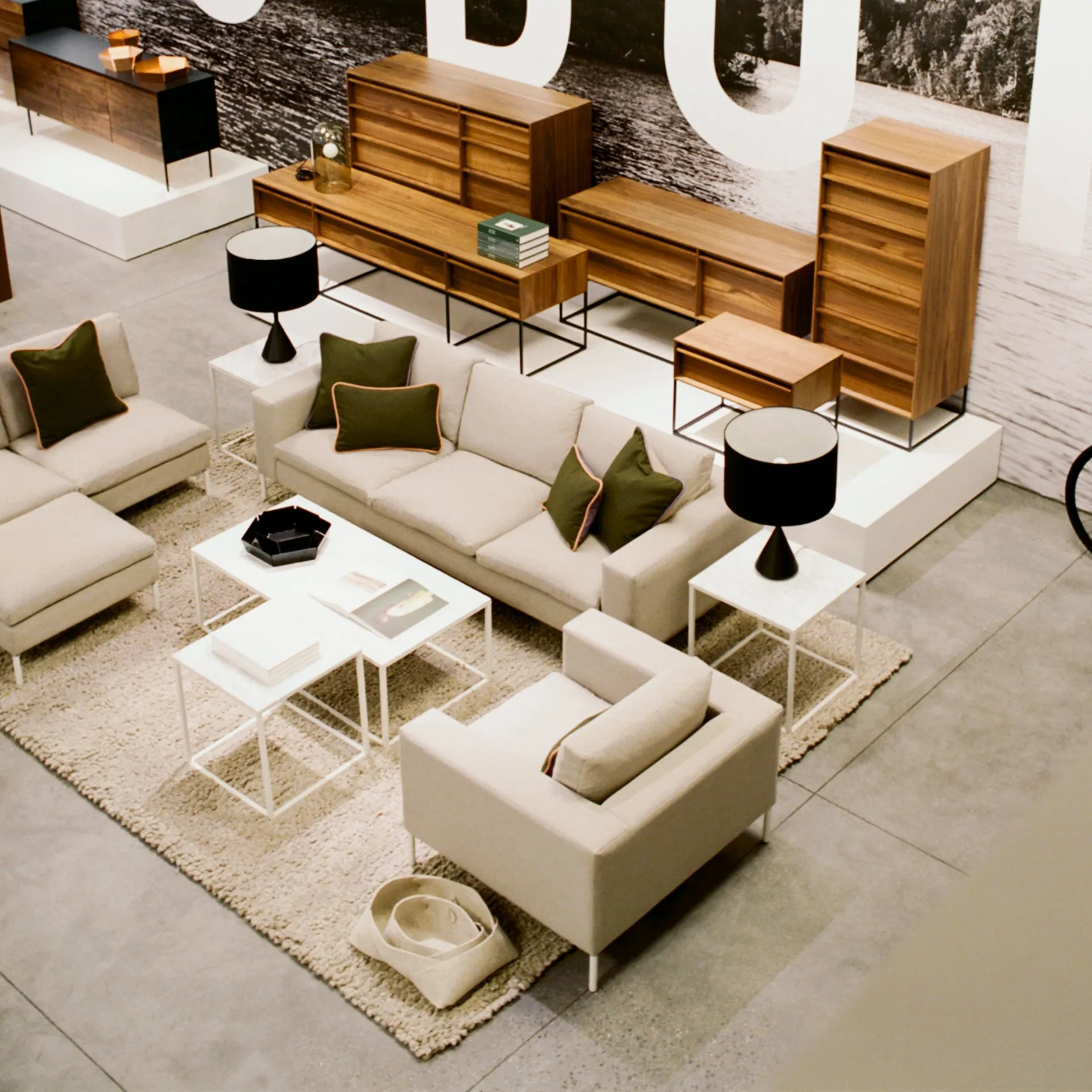 Minimalista Side Table