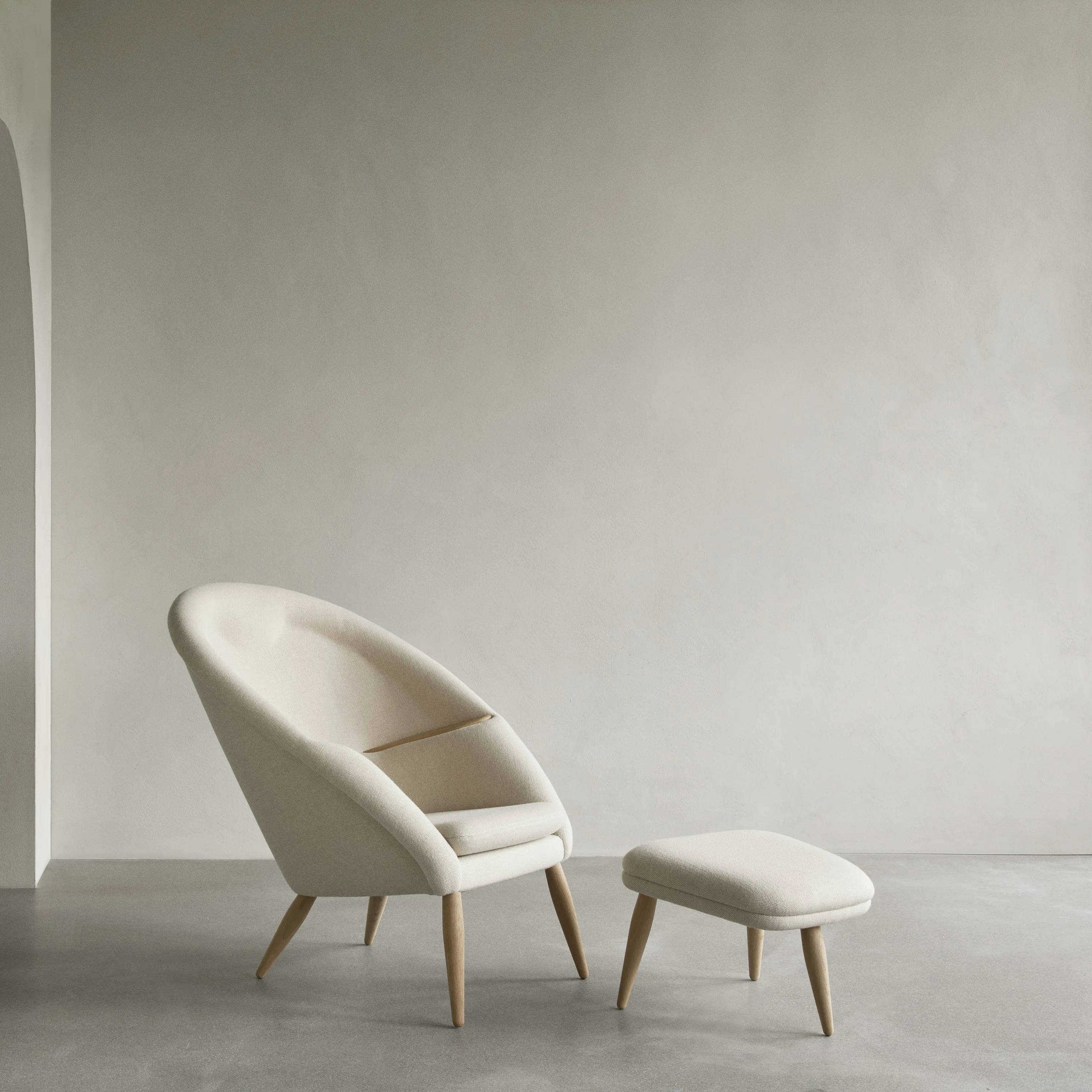 Oda Lounge Chair