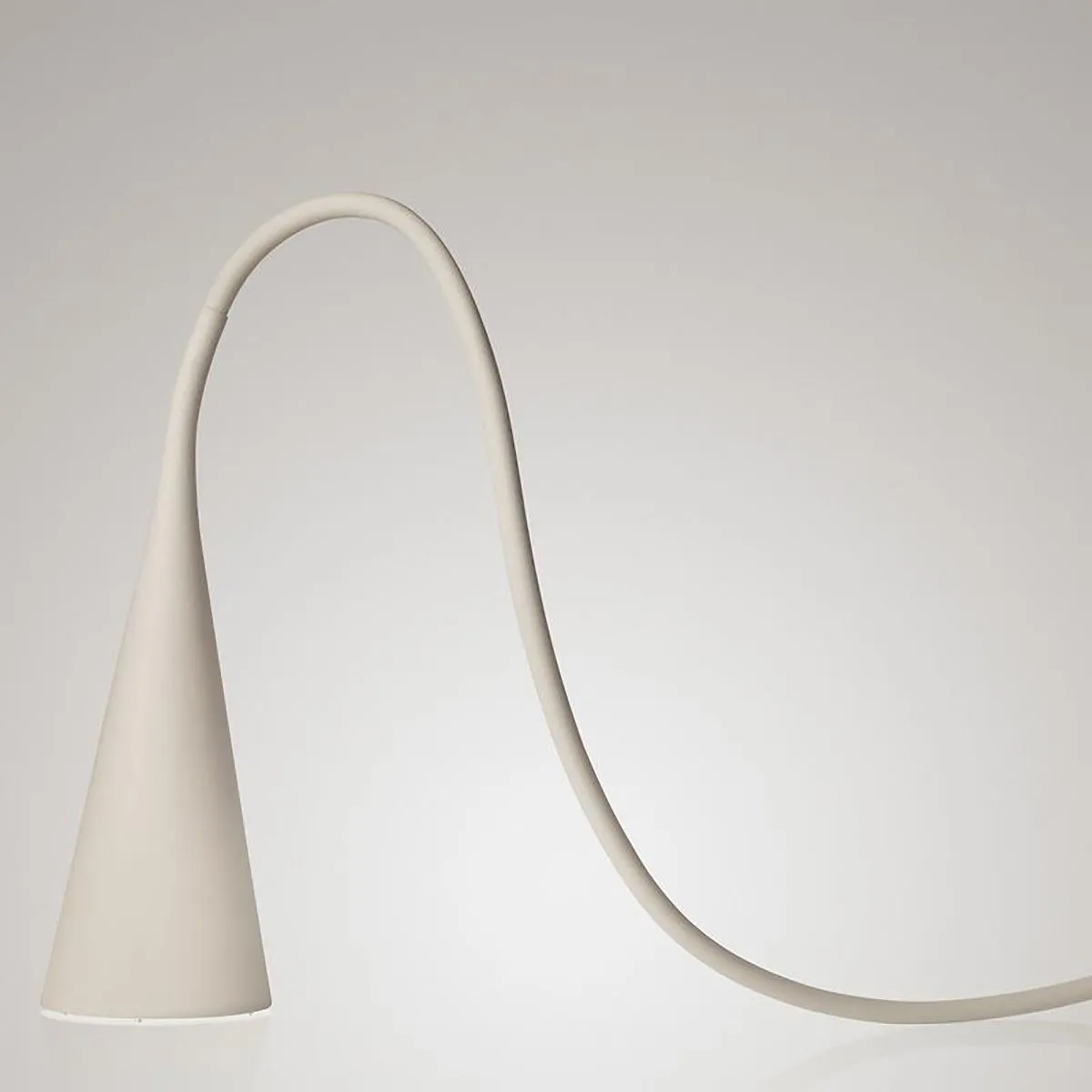 Uto Table Floor Lamp